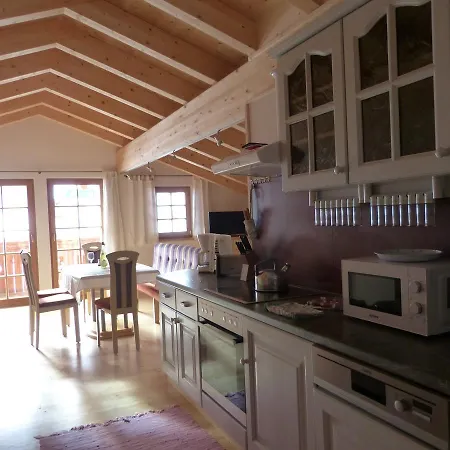 Berghuette Schoepf بيت خشبي