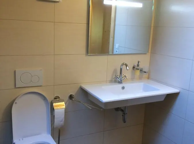 Jaktstuga Berghuette Schoepf